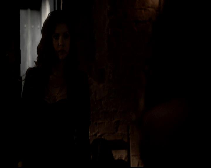 VampireDiariesWorld-dot-org_4x21ShesComeUndone1323.jpg