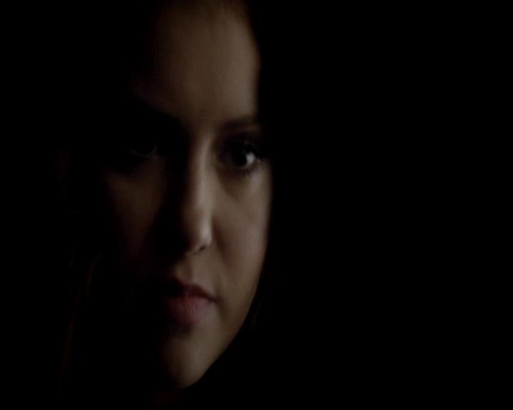 VampireDiariesWorld-dot-org_4x21ShesComeUndone1327.jpg