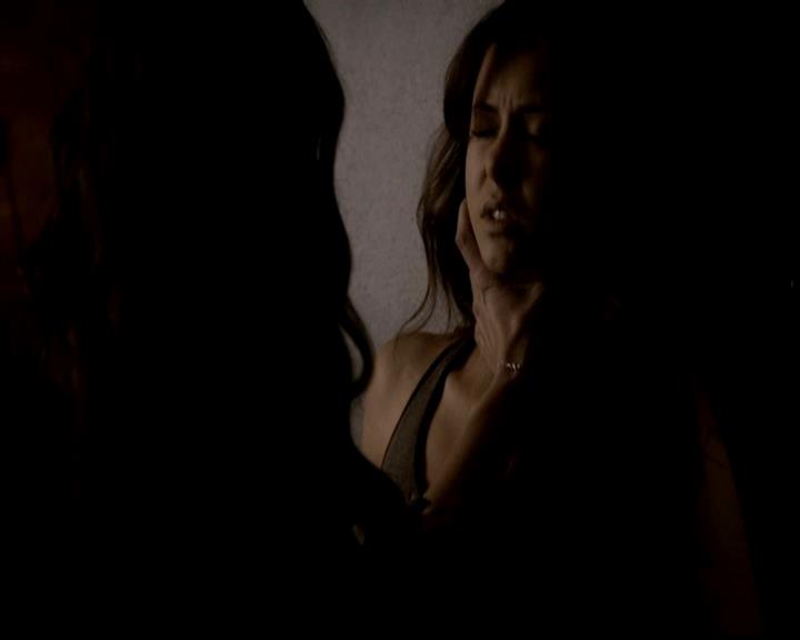 VampireDiariesWorld-dot-org_4x21ShesComeUndone1354.jpg