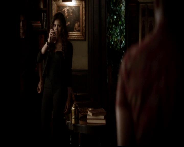 VampireDiariesWorld-dot-org_4x21ShesComeUndone1437.jpg