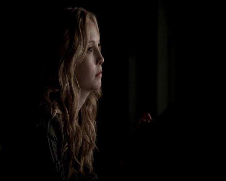 VampireDiariesWorld-dot-org_4x21ShesComeUndone1571.jpg