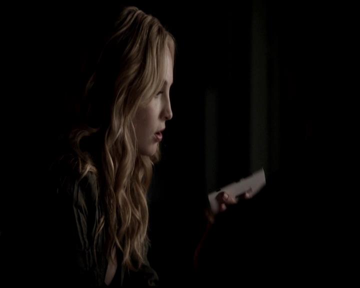 VampireDiariesWorld-dot-org_4x21ShesComeUndone1575.jpg