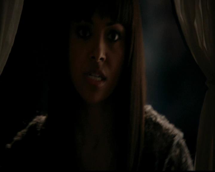 VampireDiariesWorld-dot-org_4x21ShesComeUndone1609.jpg