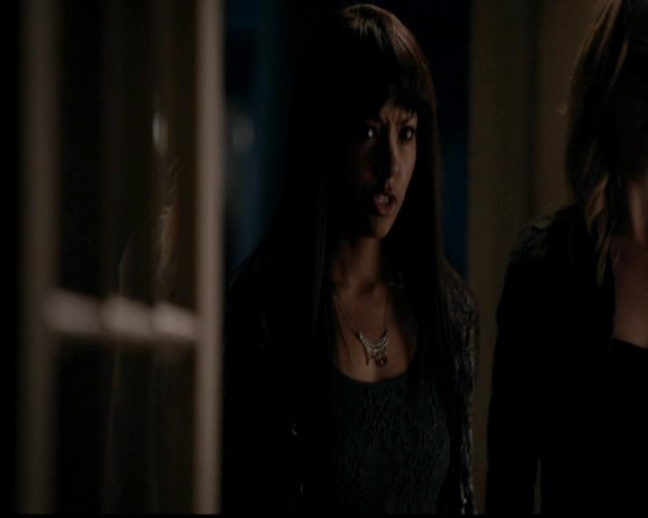 VampireDiariesWorld-dot-org_4x21ShesComeUndone1618.jpg