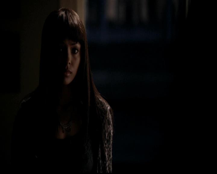 VampireDiariesWorld-dot-org_4x21ShesComeUndone1628.jpg