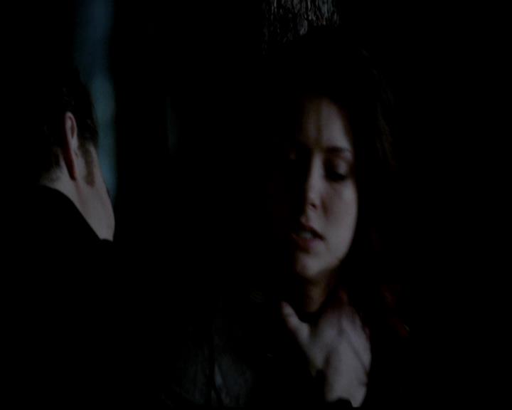 VampireDiariesWorld-dot-org_4x21ShesComeUndone1710.jpg