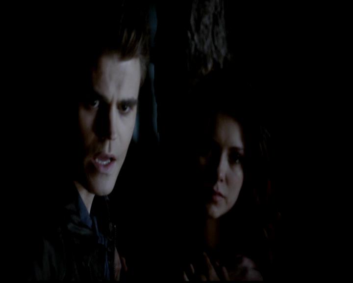 VampireDiariesWorld-dot-org_4x21ShesComeUndone1735.jpg