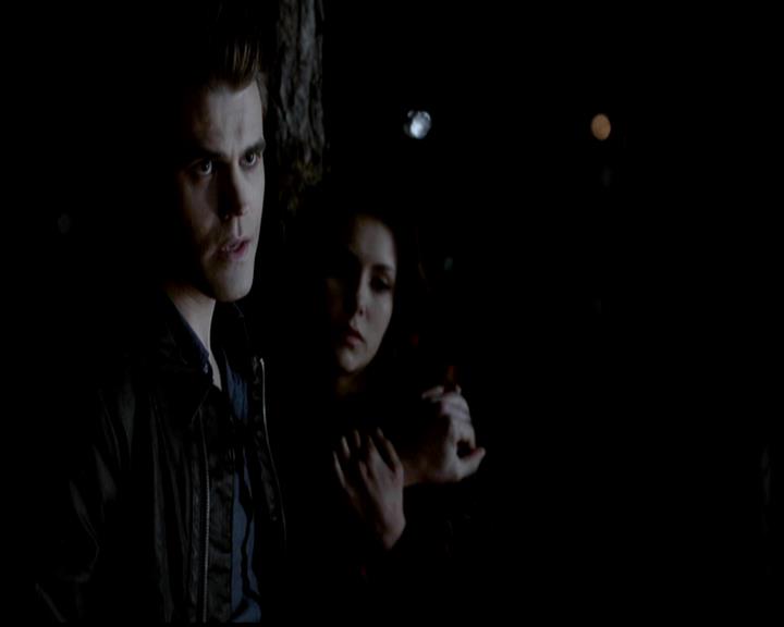 VampireDiariesWorld-dot-org_4x21ShesComeUndone1738.jpg