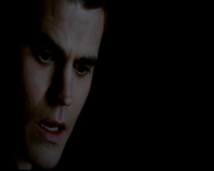 VampireDiariesWorld-dot-org_4x21ShesComeUndone1755.jpg