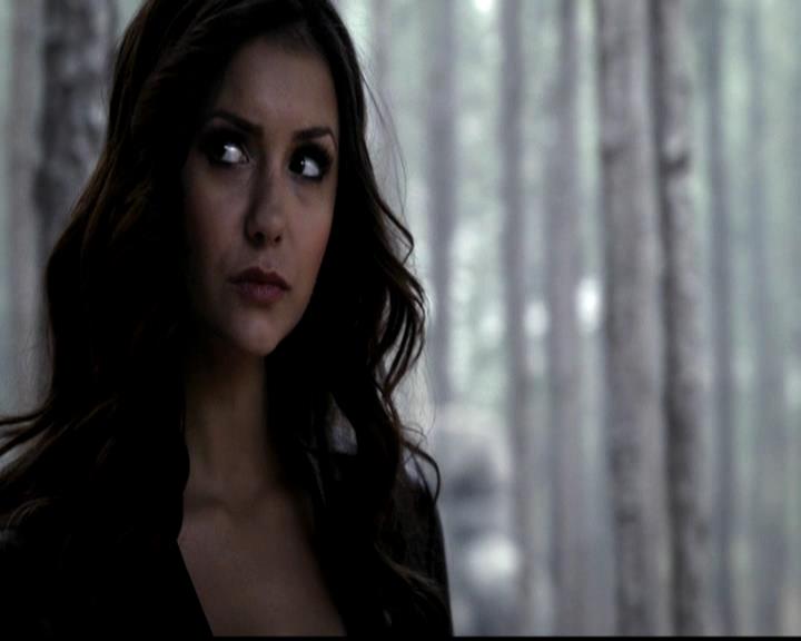 VampireDiariesWorld-dot-org_4x22TheWalkingDead0155.jpg