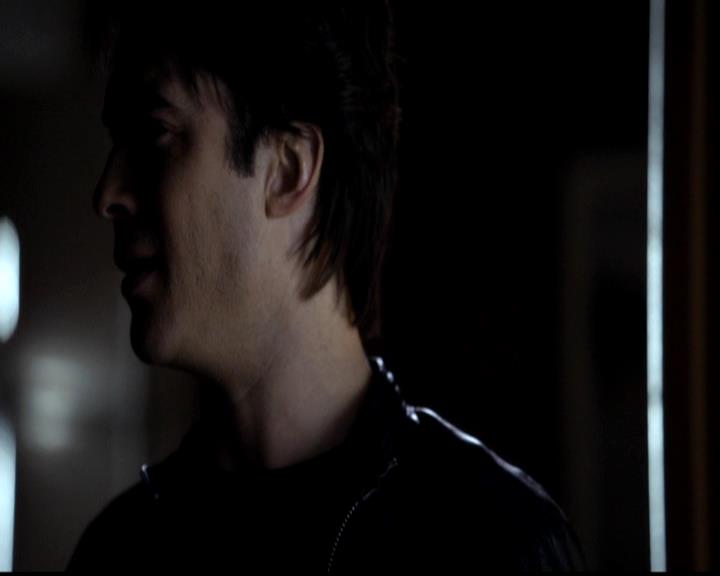 VampireDiariesWorld-dot-org_4x22TheWalkingDead0333.jpg