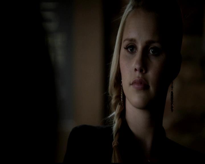 VampireDiariesWorld-dot-org_4x22TheWalkingDead0446.jpg