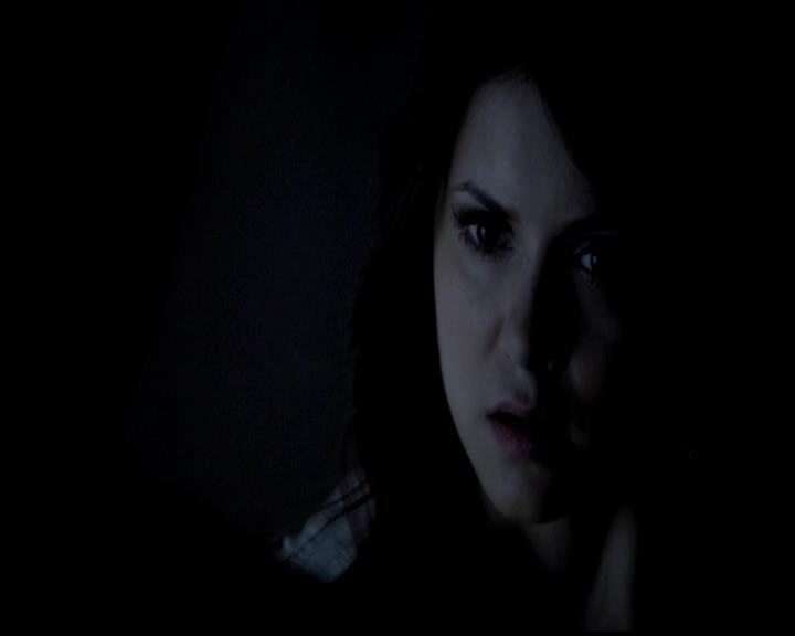 VampireDiariesWorld-dot-org_4x22TheWalkingDead0738.jpg