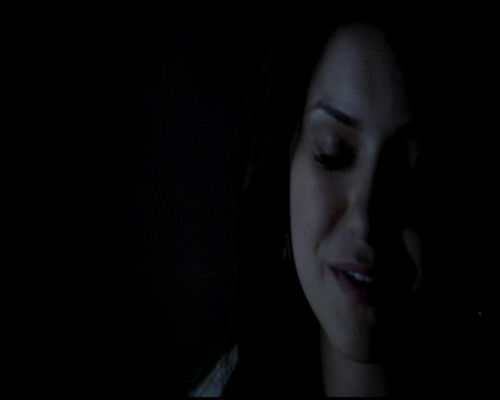 VampireDiariesWorld-dot-org_4x22TheWalkingDead0763.jpg