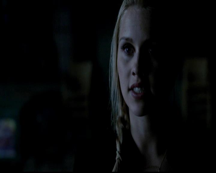 VampireDiariesWorld-dot-org_4x22TheWalkingDead2203.jpg