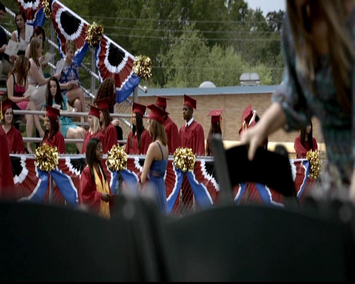 VampireDiariesWorld-dot-org_4x23Graduation0869.jpg