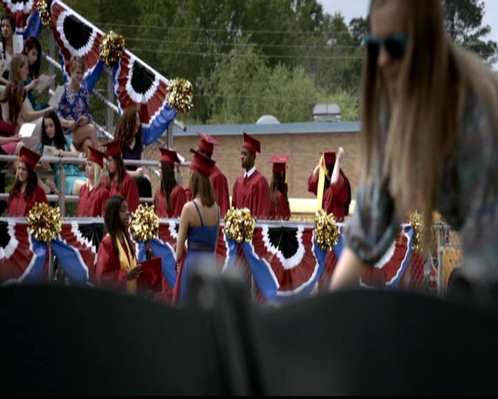 VampireDiariesWorld-dot-org_4x23Graduation0870.jpg