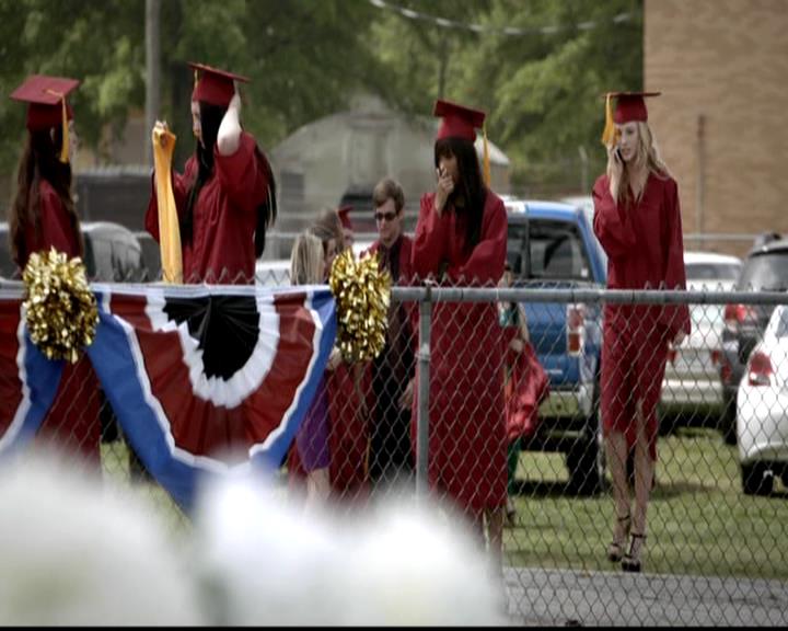 VampireDiariesWorld-dot-org_4x23Graduation0872.jpg