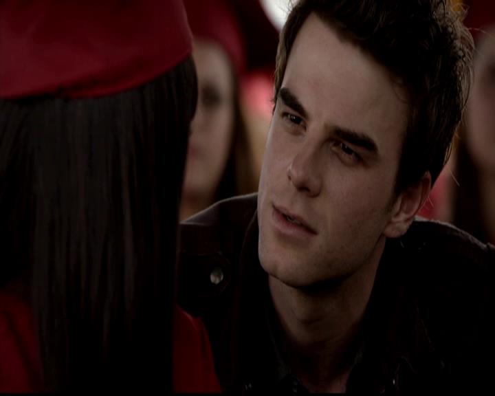 VampireDiariesWorld-dot-org_4x23Graduation1049.jpg