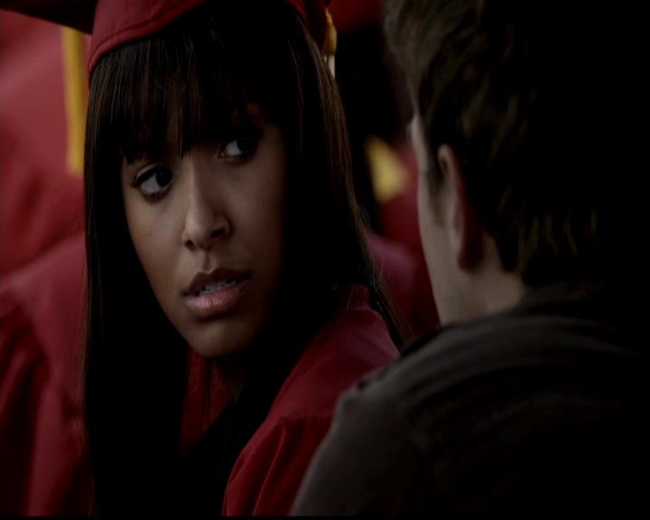 VampireDiariesWorld-dot-org_4x23Graduation1056.jpg