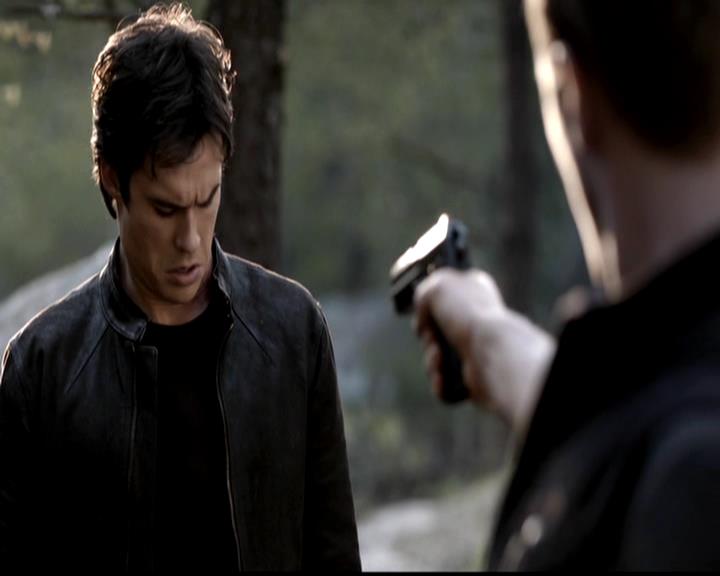 VampireDiariesWorld-dot-org_4x23Graduation1117.jpg