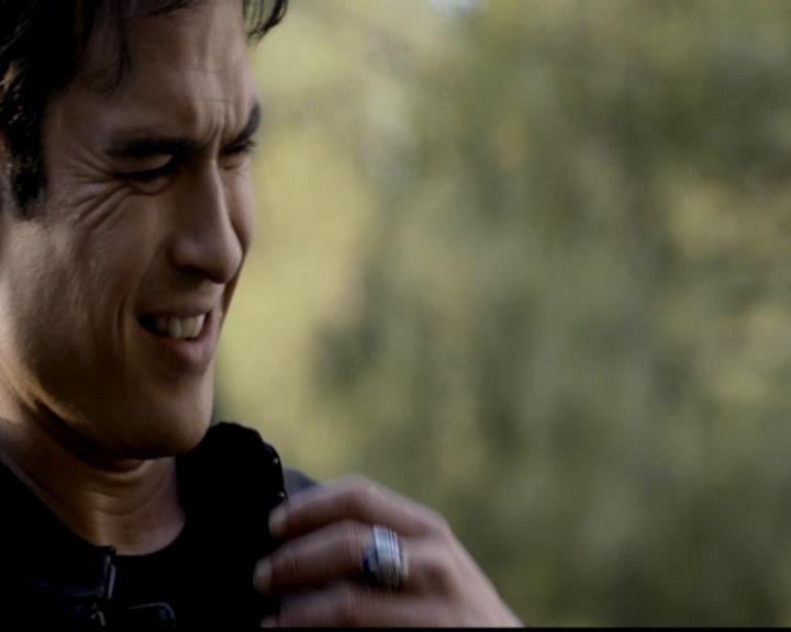 VampireDiariesWorld-dot-org_4x23Graduation1120.jpg