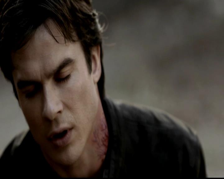 VampireDiariesWorld-dot-org_4x23Graduation1164.jpg