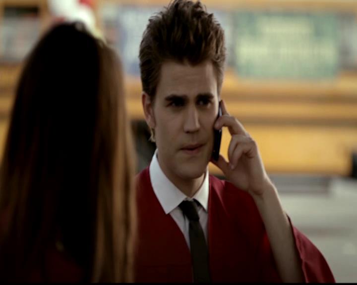 VampireDiariesWorld-dot-org_4x23Graduation1195.jpg