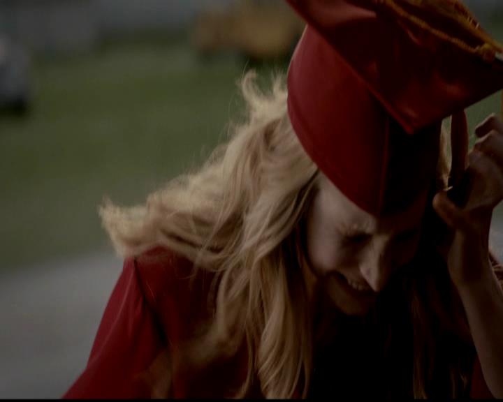 VampireDiariesWorld-dot-org_4x23Graduation1198.jpg