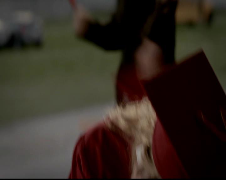 VampireDiariesWorld-dot-org_4x23Graduation1203.jpg