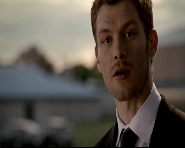 VampireDiariesWorld-dot-org_4x23Graduation1214.jpg