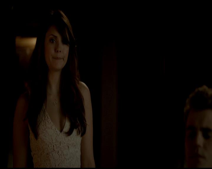 VampireDiariesWorld-dot-org_4x23Graduation1252.jpg