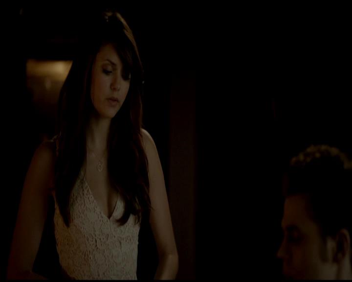 VampireDiariesWorld-dot-org_4x23Graduation1254.jpg