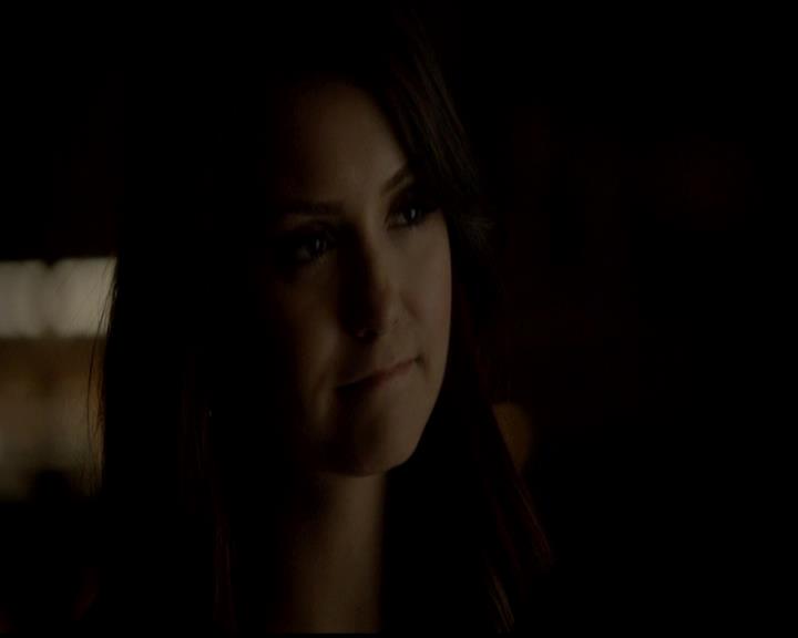 VampireDiariesWorld-dot-org_4x23Graduation1324.jpg