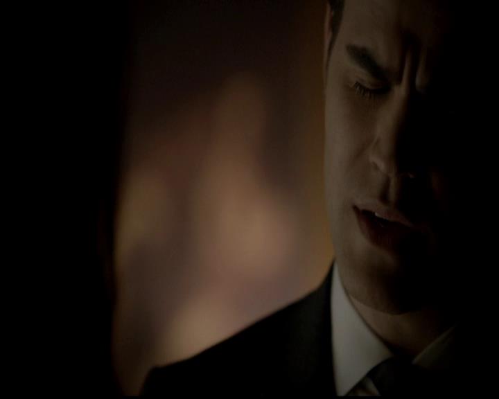 VampireDiariesWorld-dot-org_4x23Graduation1345.jpg