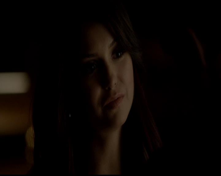 VampireDiariesWorld-dot-org_4x23Graduation1355.jpg