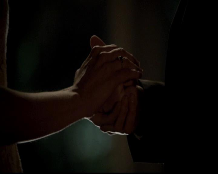 VampireDiariesWorld-dot-org_4x23Graduation1369.jpg