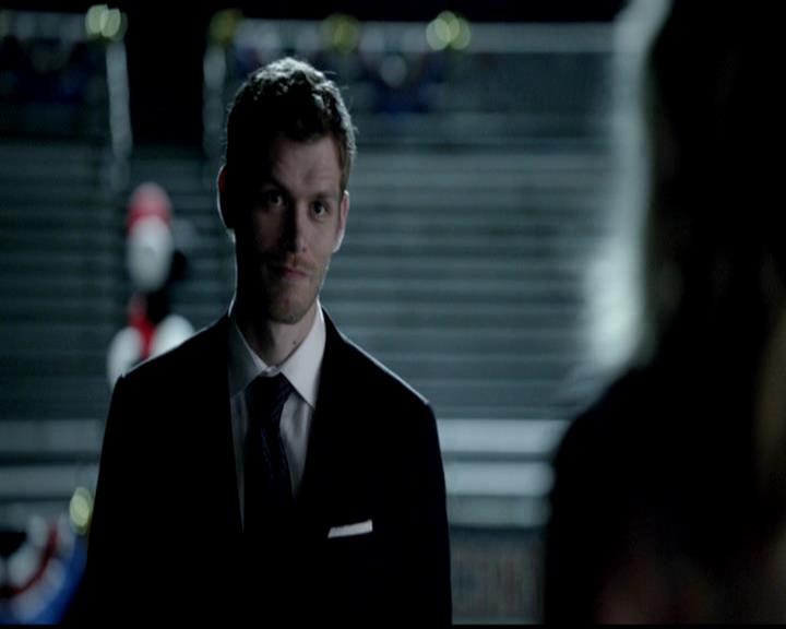 VampireDiariesWorld-dot-org_4x23Graduation1384.jpg