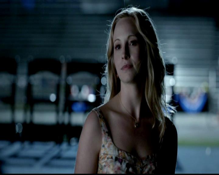 VampireDiariesWorld-dot-org_4x23Graduation1385.jpg