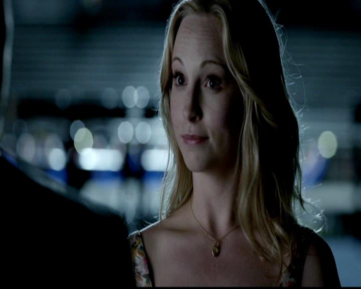 VampireDiariesWorld-dot-org_4x23Graduation1389.jpg