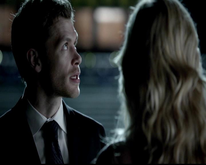 VampireDiariesWorld-dot-org_4x23Graduation1399.jpg