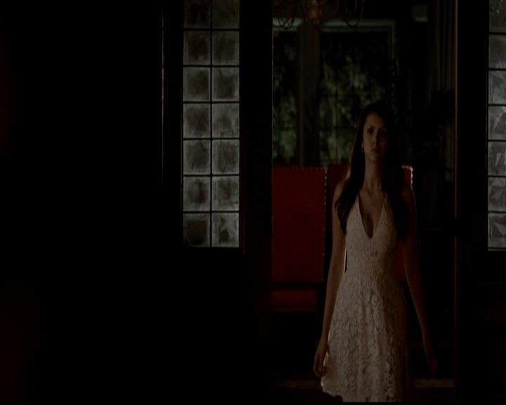 VampireDiariesWorld-dot-org_4x23Graduation1453.jpg