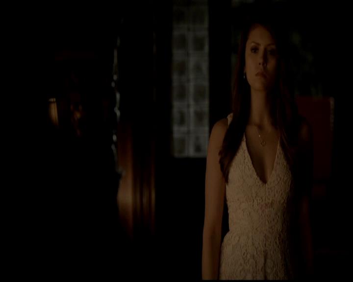 VampireDiariesWorld-dot-org_4x23Graduation1456.jpg