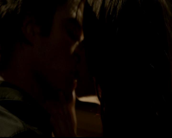 VampireDiariesWorld-dot-org_4x23Graduation1555.jpg