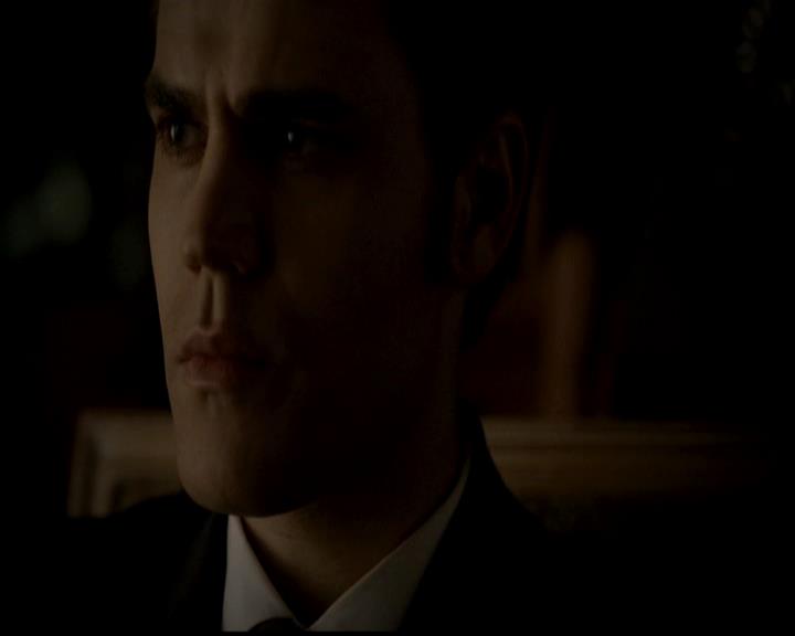 VampireDiariesWorld-dot-org_4x23Graduation1569.jpg