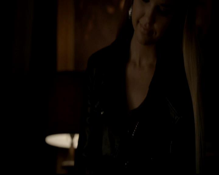 VampireDiariesWorld-dot-org_4x23Graduation1575.jpg