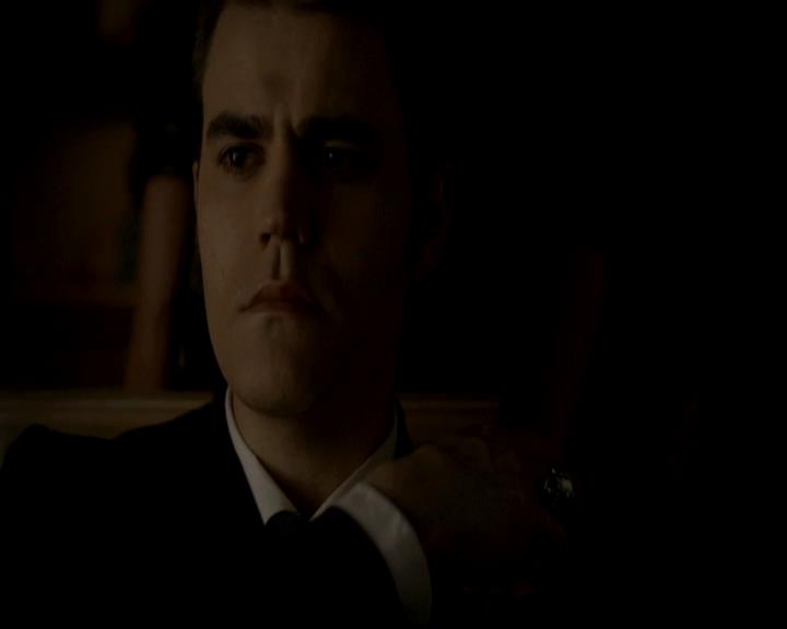 VampireDiariesWorld-dot-org_4x23Graduation1581.jpg