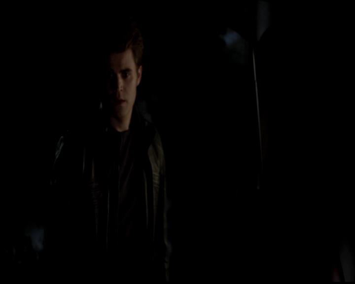 VampireDiariesWorld-dot-org_4x23Graduation1601.jpg