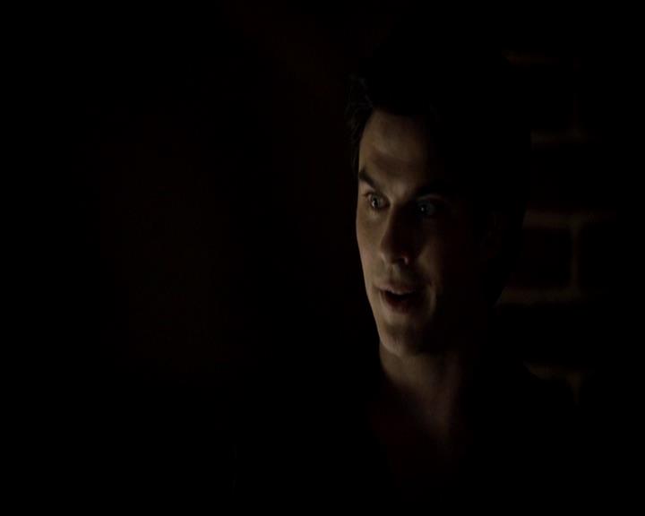 VampireDiariesWorld-dot-org_4x23Graduation1609.jpg