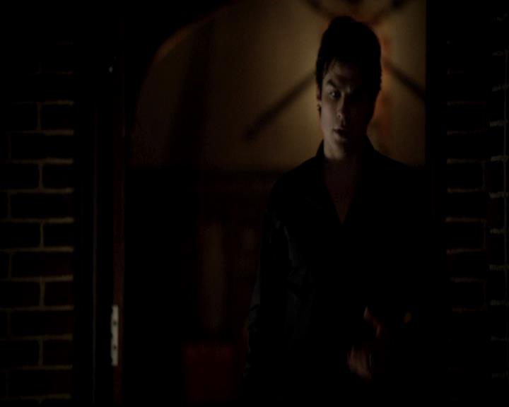 VampireDiariesWorld-dot-org_4x23Graduation1612.jpg